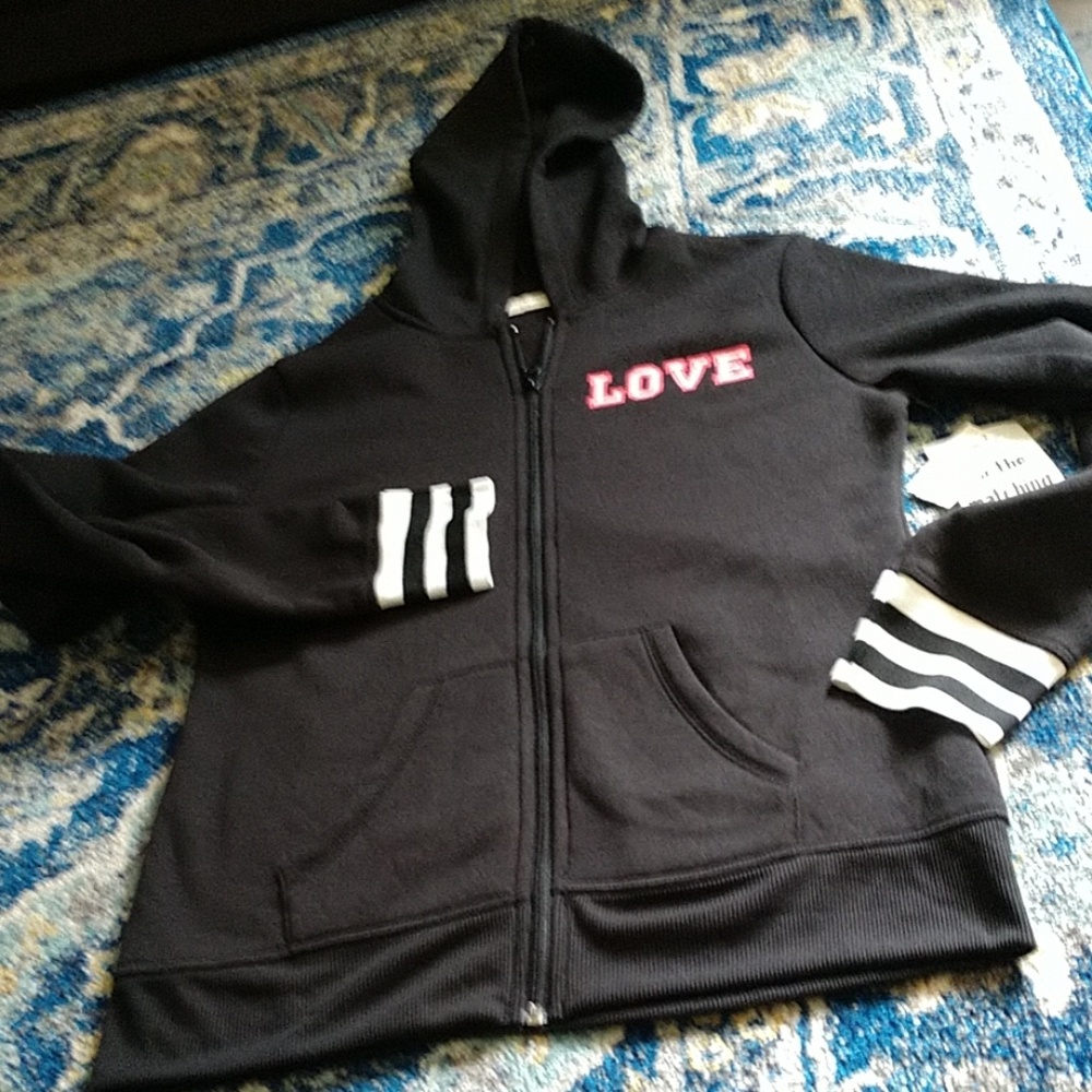5 For 25.00/Ladies Small NWT  Hoodie "LOVE"